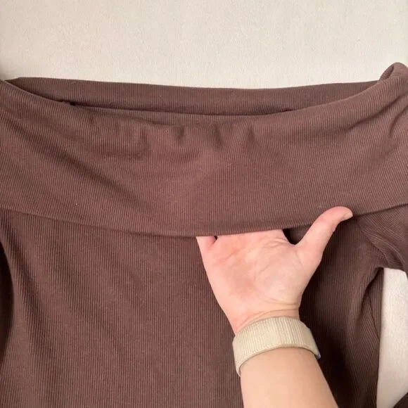 GAP off-the-shoulder fold-over top, Brown, size Small - Picture 5 of 5